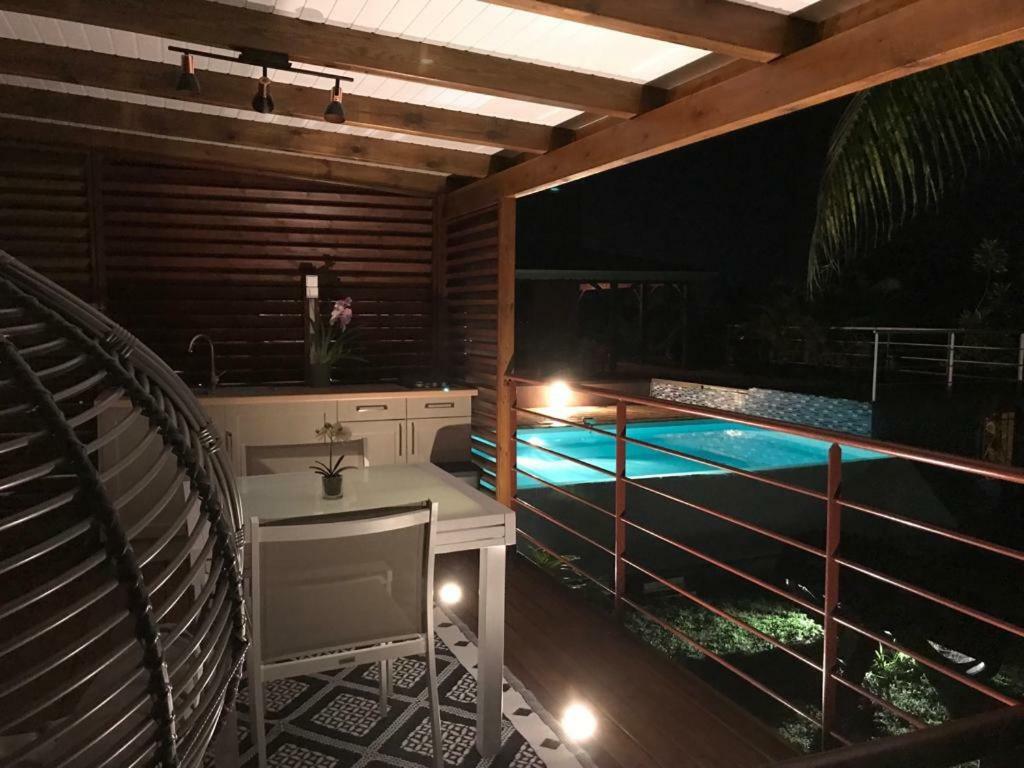 Charmant bungalow au cœur de l’île Baie-Mahault Extérieur photo