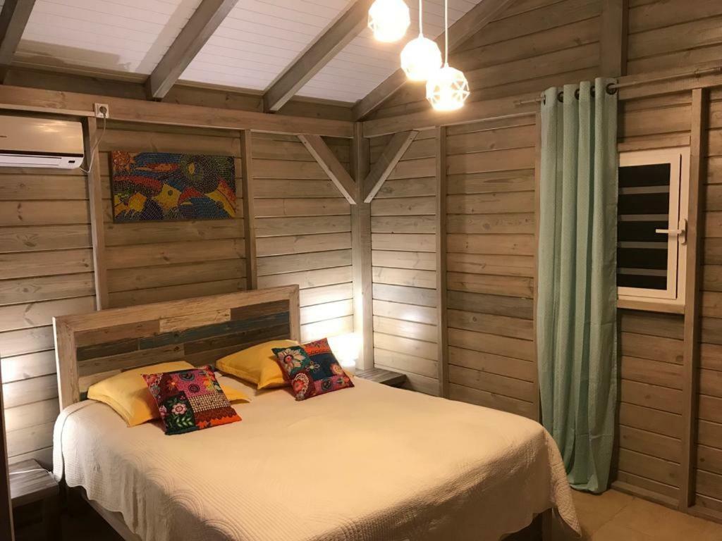 Charmant bungalow au cœur de l’île Baie-Mahault Extérieur photo